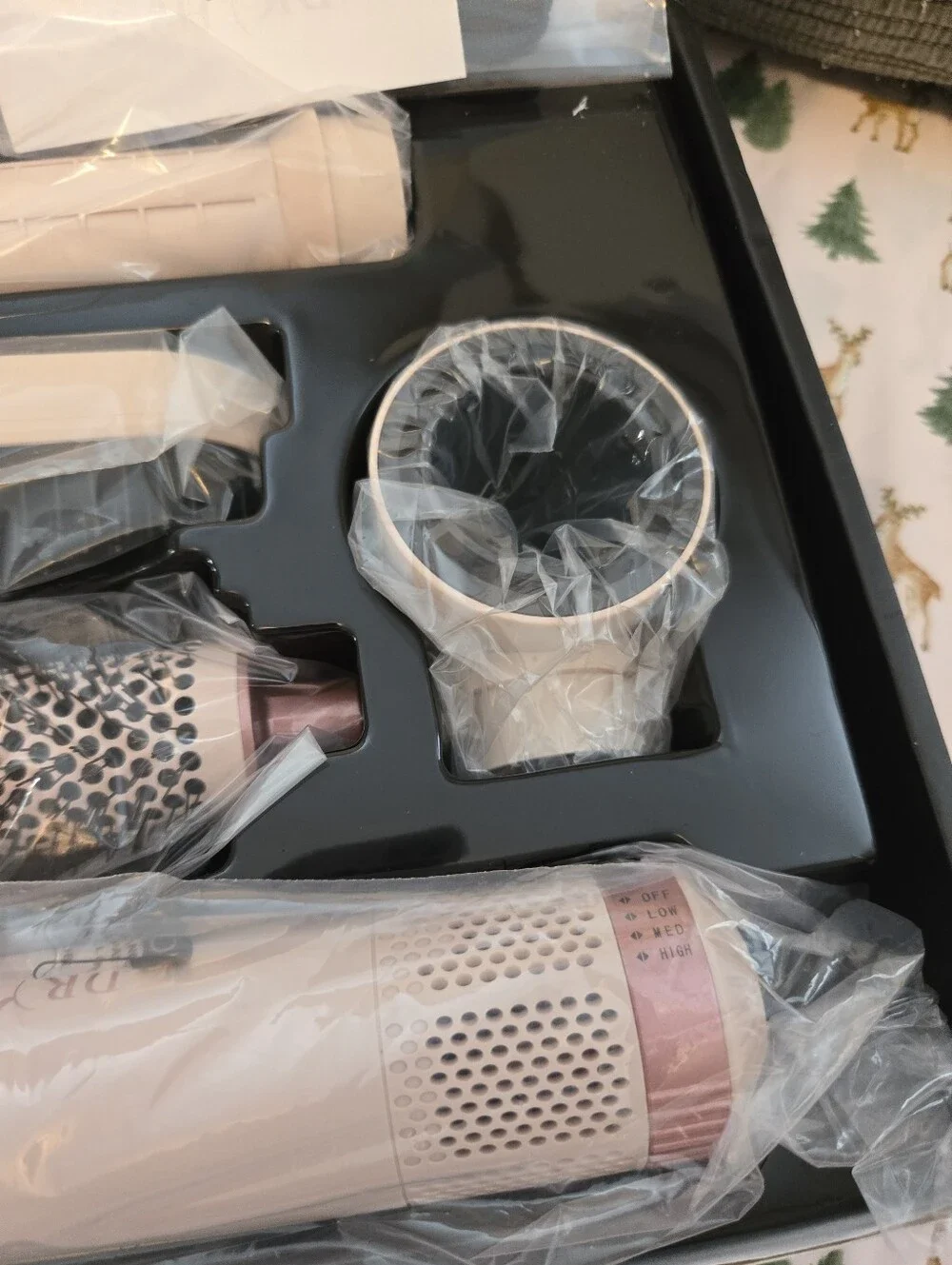 Dryhsip 5-in-1 Hot Air Styler Hair Dryer Brush - Blush Pink